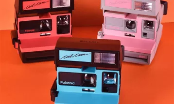 Pop Styled Polaroid Revived by Retrospekt